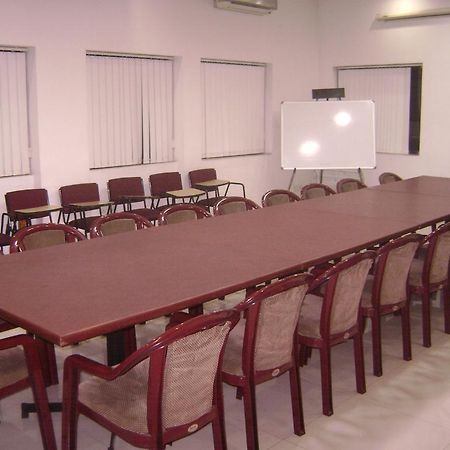 Innra Guest House Kolkata Ngoại thất bức ảnh