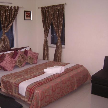 Innra Guest House Kolkata Phòng bức ảnh